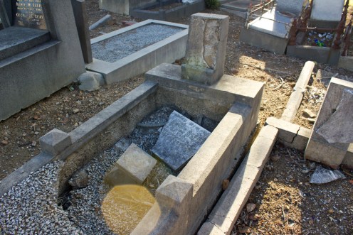 20141029_coburgcemetery_009_1024